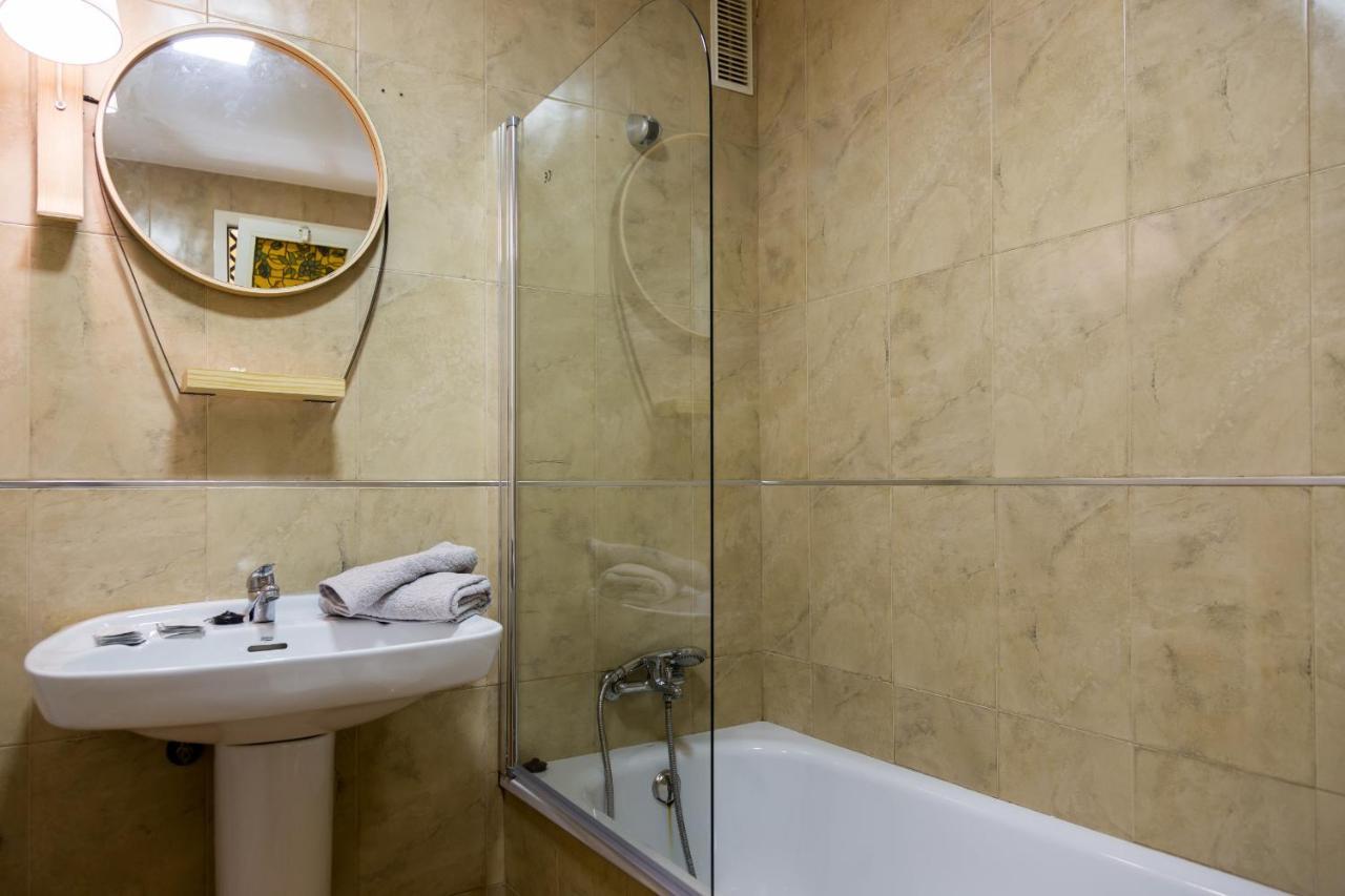 مالقة Urbe10 Plaza De La Merced 1 Bedroom Apartment المظهر الخارجي الصورة